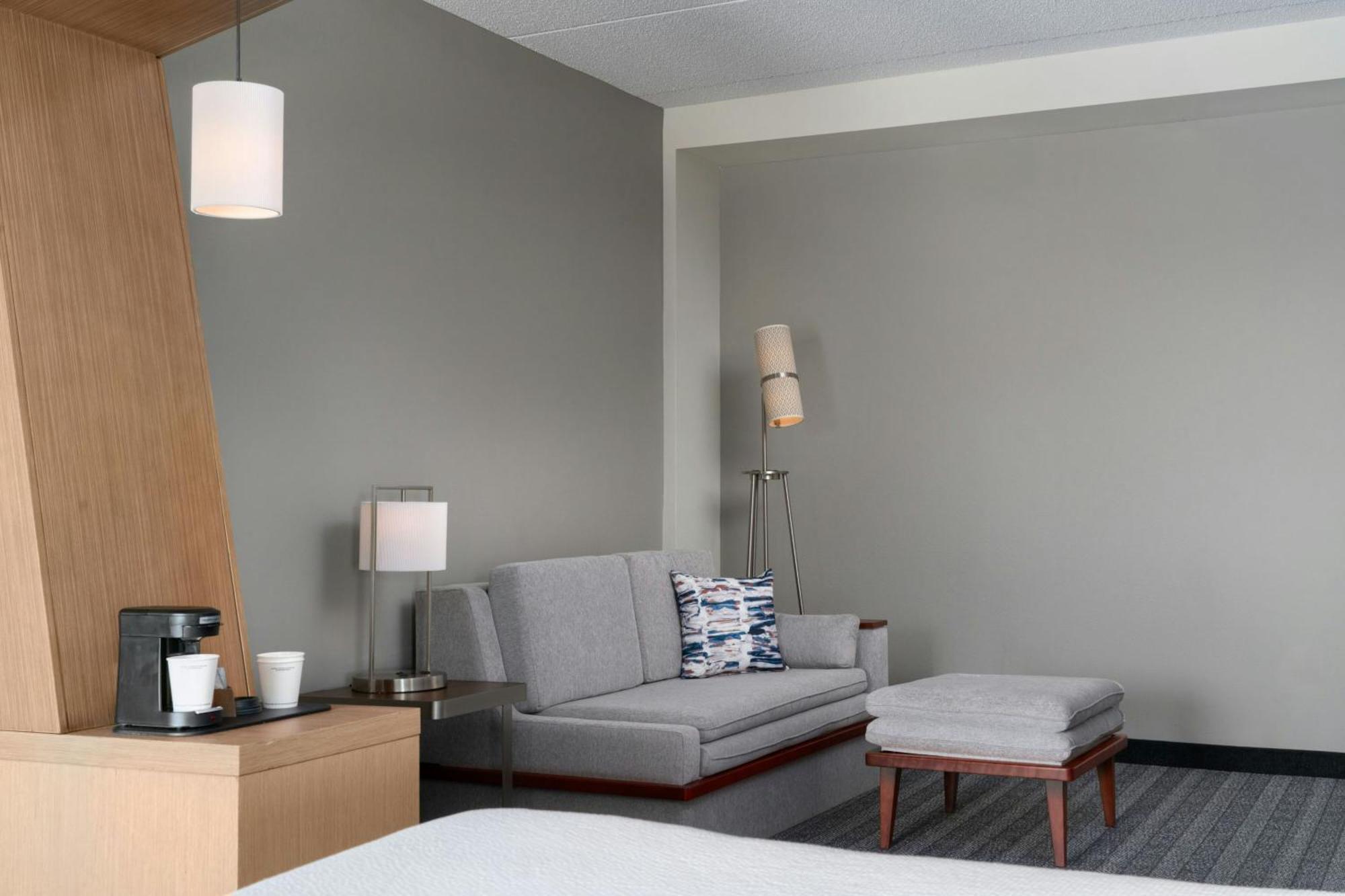 Courtyard By Marriott Fayetteville Fort Liberty - ספרינג לייק מראה חיצוני תמונה