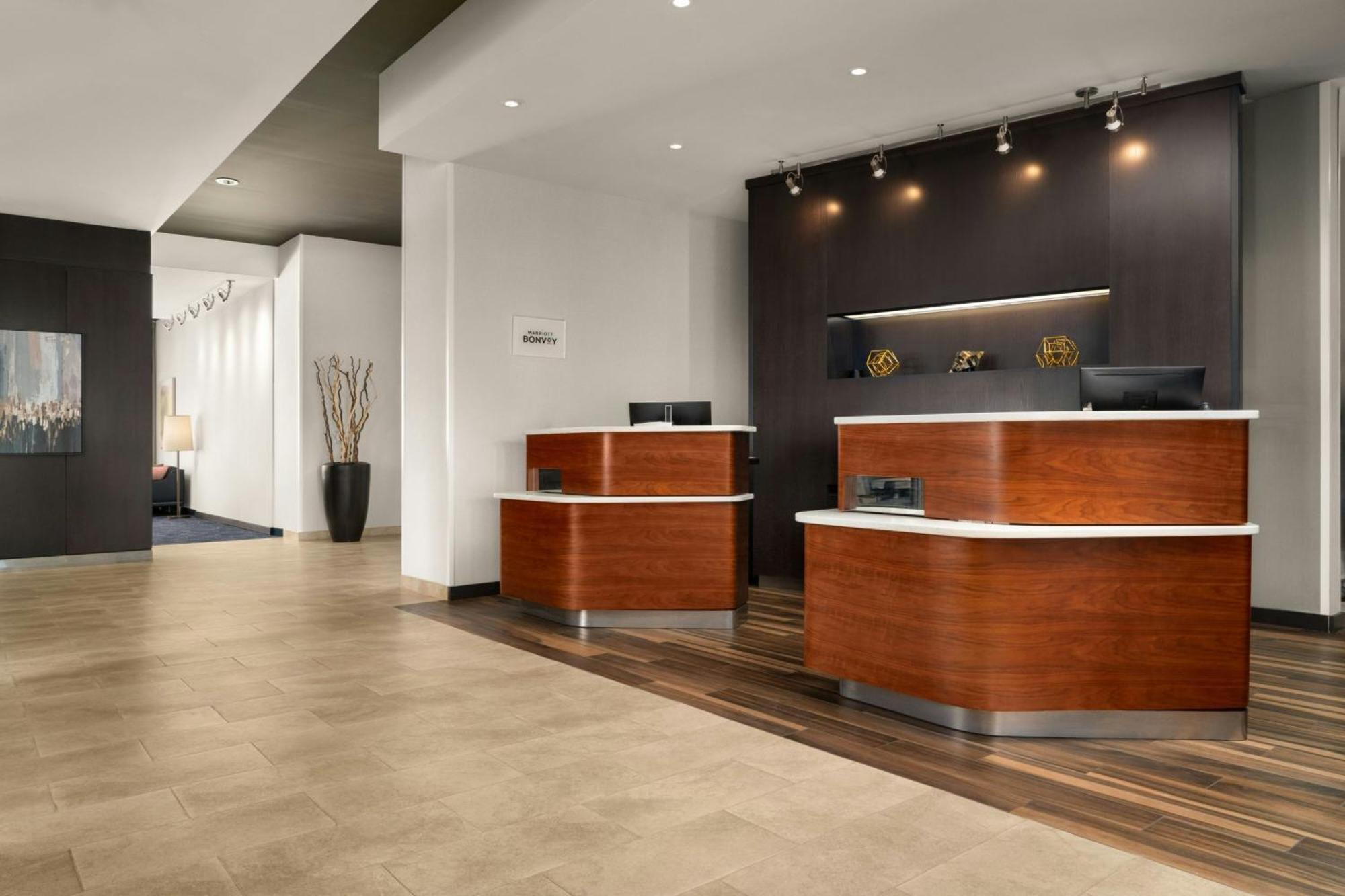 Courtyard By Marriott Fayetteville Fort Liberty - ספרינג לייק מראה חיצוני תמונה