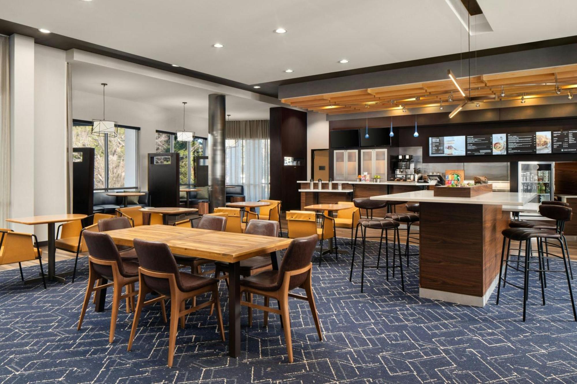 Courtyard By Marriott Fayetteville Fort Liberty - ספרינג לייק מראה חיצוני תמונה