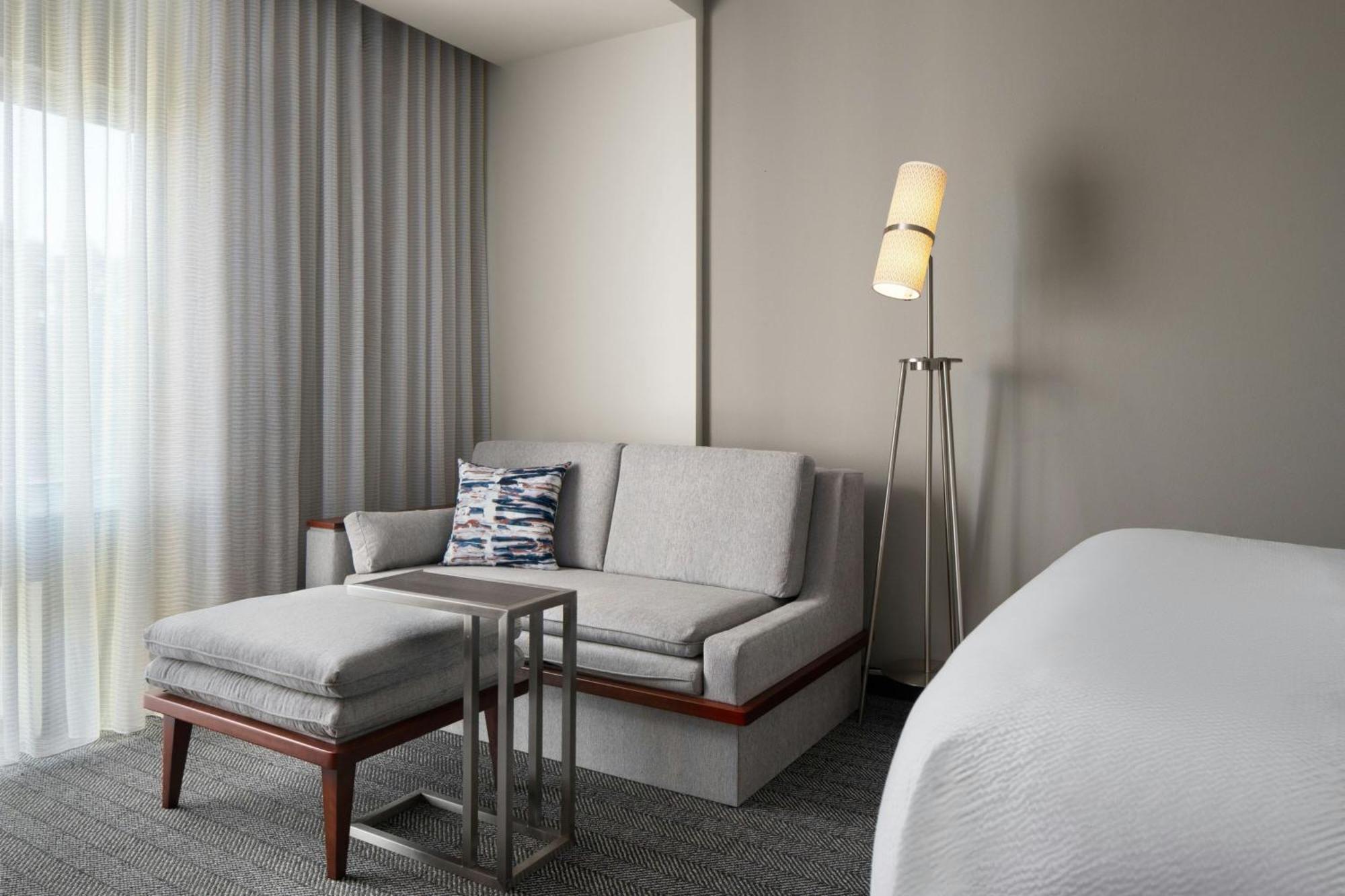 Courtyard By Marriott Fayetteville Fort Liberty - ספרינג לייק מראה חיצוני תמונה