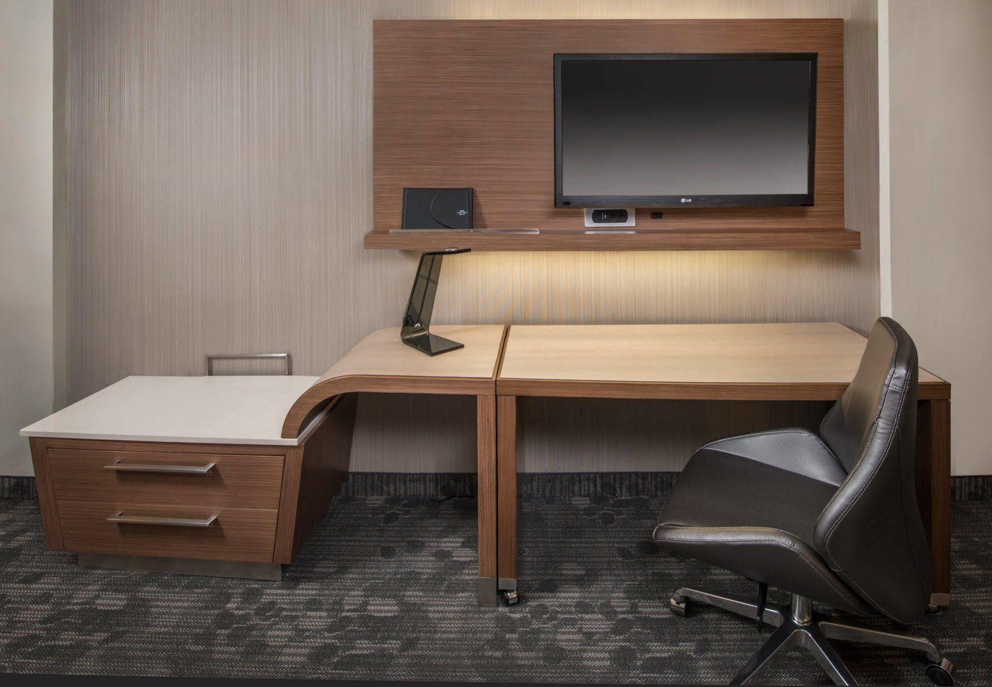 Courtyard By Marriott Fayetteville Fort Liberty - ספרינג לייק מראה חיצוני תמונה